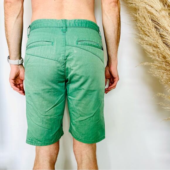 MENS VOLCOM Bright Mint Green Flat Front Cotton Casual Shorts 30 - Picture 3 of 11
